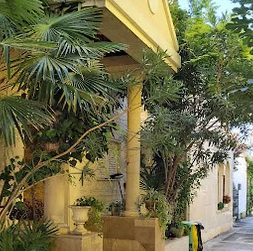 Bed & Breakfast Palma Panzió 3*